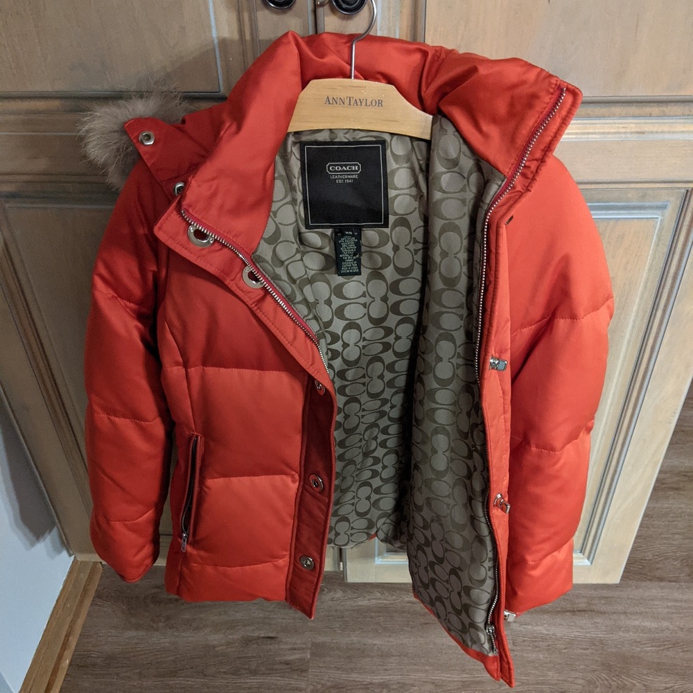 Coat Extra-Small Coach XS, with hoodie which unzips